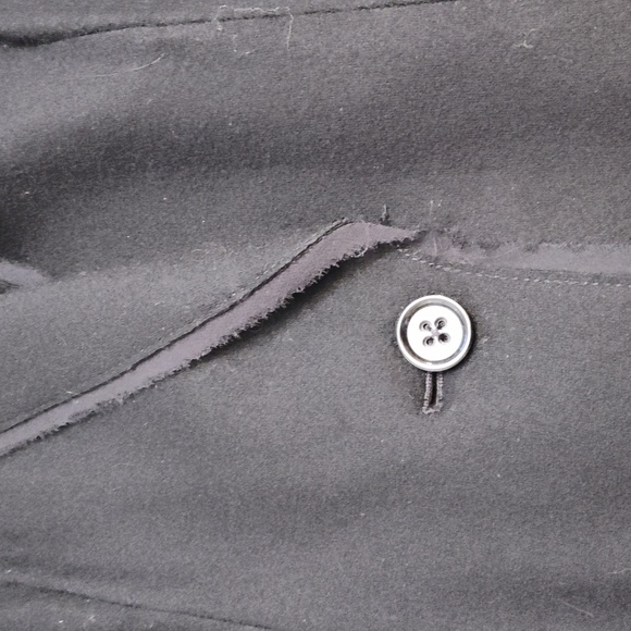 Blazer, fitter, wool flannel, with rosette embellishment at shoulder. Never worn - Picture 5 of 8